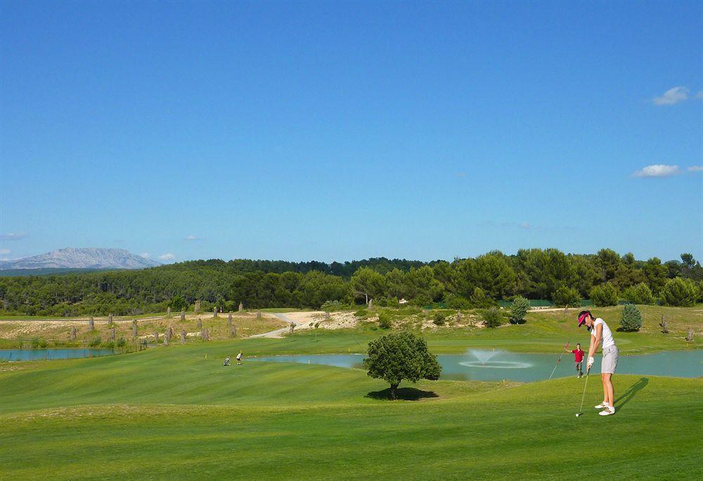 Aparthotel Pierre & Du Golf De Pont Royal En Provence Mallemort