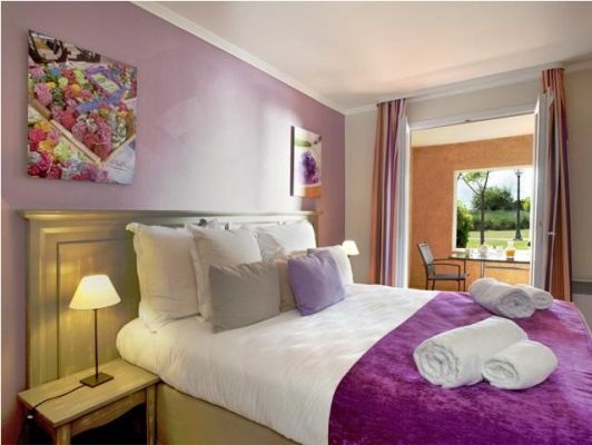 Pierre & Du Golf De Pont Royal En Provence